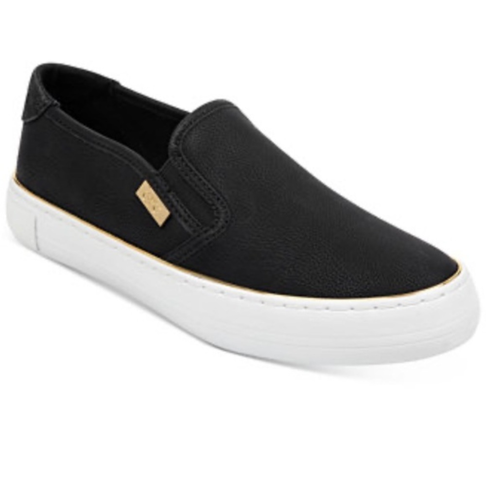 GBG Los Angeles Gollys3 Black Sneakers with Gold Accent size 9.5